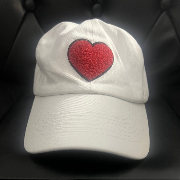 Accessories - ❤️Red Heart Hat!❤️